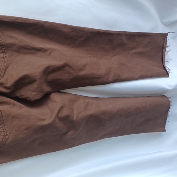 Gap Cheeky High Rise Straight w Buttonfly, 31" Buffalo Brown, 11" Rise, 27" Insm - Picture 6 of 8